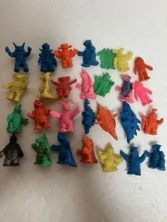 ウルトラマン　怪獣　消しゴム　当時物　怪獣消し　まとめ売り