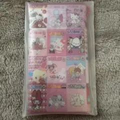 サンリオ いちご新聞 2025年10月号付録 キャラフルクリアケース ③歴代表紙