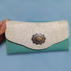 ハンドメイド 長財布 ターコイズブルー 花柄型押し