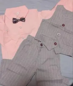 フォーマルスーツ ピンクシャツ グレー