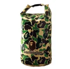 キャンプ用品⭐︎A BATHING APE® カモフラージュドライバッグ