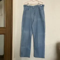 ライトブルー ストレートレッグ ややワイド　デニム Ｌサイズ　未使用