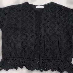 ★ZARA★トップス★未使用　刺繍　ブラック　セールのサムネイル