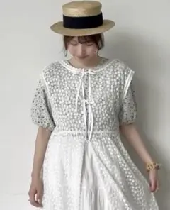 チュール刺繍前後2WAYノースリワンピース　オフ　サマンサモスモスワンピース　Ｍ
