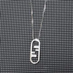 フェンディ オーロック ネックレス シルバー