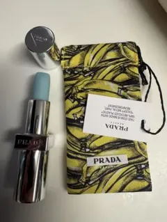 美品 PRADA リップクリーム バナナ柄ポーチ付き