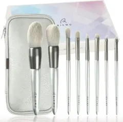 シルバーポーチ付✨メイクブラシ 8本セット ふんわり柔らか 肌に優しい