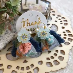 春色♡大ぶり♡デニムフリンジ✽水色ブーケ✽パール✽お花刺繍インドリボンピアス