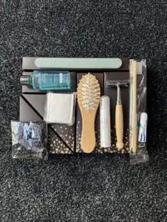 大阪ステーションホテル　アメニティ　竹製カミソリ　パックとバスソルト付き
