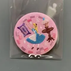 不思議の国のアリス　刺繍　缶バッジ　ディズニー