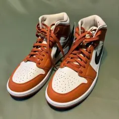 Nike Air Jordan 1 ミッドカット オレンジ/ホワイト
