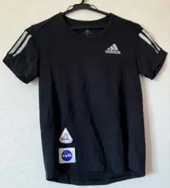 adidas ワッペン付きTシャツ ブラックのサムネイル