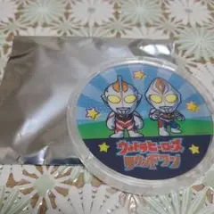 ウルトラマン　ラウンドワン　コラボ　アクリルコースター　ガイア&ダイナ　①