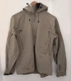 ミリタリー　タクティカルジャケット　デザートカラー(ベージュ系)