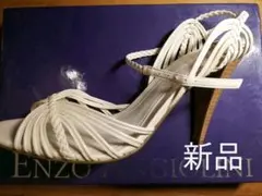 エンゾーアンジョリーニ　サンダルのサムネイル