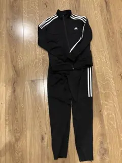 adidas ジャージ 黒 3本ライン　上下