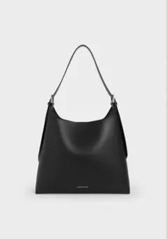 CHARLES & KEITH ダブルバックル トラペーズホーボーバッグ