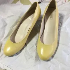 HusHusH パンプス イエローのサムネイル