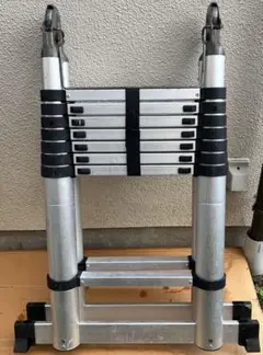 Item thumbnail for item 044b1bee-15af-4fa1-a553-31820faf09ba