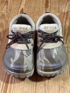 crocs カモフラージュ柄 スニーカーのサムネイル