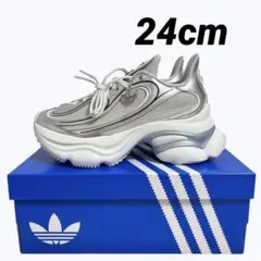 adidas オズヴィーナス OZVENUZ 24cm シルバー（試着のみ）