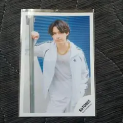 SixTONES 松村北斗 GOLD 公式写真