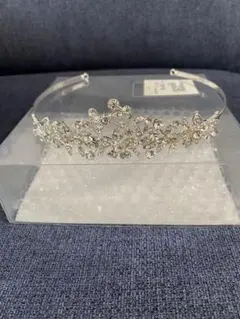 シルバー 花モチーフ ティアラ