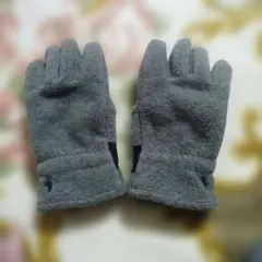 ポロラルフローレンのグレー フリースグローブ 、内側はレザー、裏側はウールです。