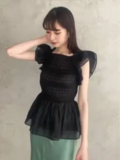 美品】FRAY I.D⭐️定価16669円 フリル付きスリーブブラウス | Mercari