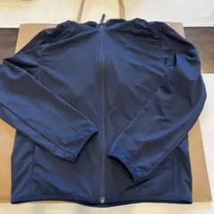 130 ネイビー　ユニクロパーカー　エアリズム　美品