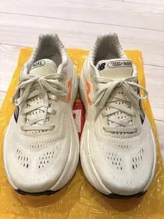 ニューバランス NB fresh foam more WMORCF5 24.5