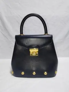 フェラガモ ハンドバッグ