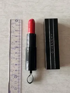 GIVENCHY ROUGE INTERDIT 13のサムネイル