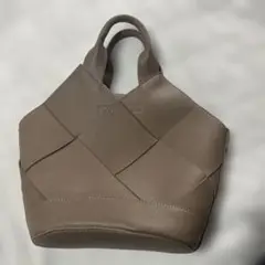 ブラウン 編み込み風トートバッグ