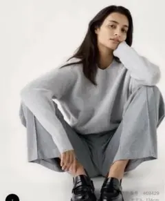 ユニクロ　スフレヤーンクルーネックセーター　S