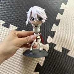 デフォルメフィギュア 白髪キャラクター