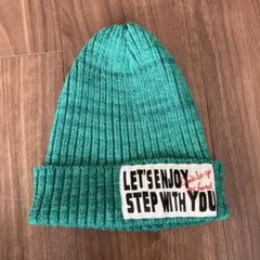 グリーン　ニット帽