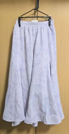 【定価5,599円】新品 紫 花柄 ランダムスカート