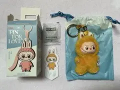 《Y》POPMART ラブブ イニシャル アルファベット