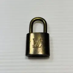 ルイヴィトン カデナのみ　南京錠 パドロック ゴールド キーなし　319