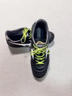 상태좋음 MIZUNO ミズノ モレリア サッカースパイク ブラック×ホワイト