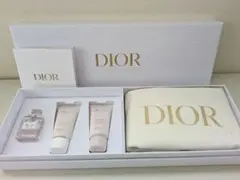 専用！【新品】ミスディオール トラベルセット ハンドクリーム 香水 ポーチ