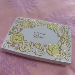 マ*ユ様 ESPRIQUE Eclat パウダーファンデーションケースのサムネイル