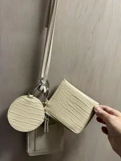 アイボリー クロコ型押し スマホケース、スマホショルダーバッグ3点セット