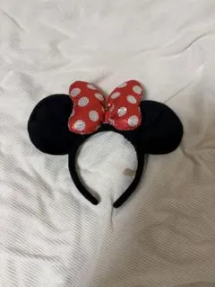 ミニーマウス カチューシャ 赤い水玉リボン