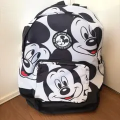 【新品未使用】ミッキーマウス　リュックサック　軽量