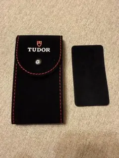 【レア‼︎正規品】TUDOR チューダー 時計 ハード ケース 巾着 ポーチ レア‼︎正規品】TUDOR チューダー 時計 ハード ケース 巾着 ポーチ