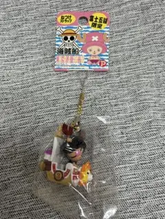 富士五湖限定　ワンピース　ONE PIECE ストラップ　海賊船　チョッパー