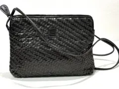 美品 ■ FENDI フェンディ 編み込みレザー ショルダーバッグ ズッカ肩掛けのサムネイル