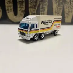 トミカ MITSUBISHI FUSO ハセミモータースポーツのサムネイル